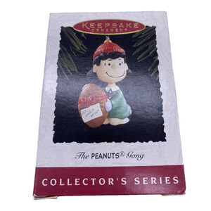 Hallmark Keepsake Ornament The Peanuts Gang Lucy Holding the Football in Box